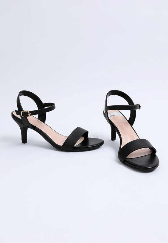 Tomari Pin Buckle Kitten Heel Sandals