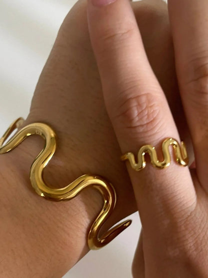 Wave Snake Design Bracelet Set