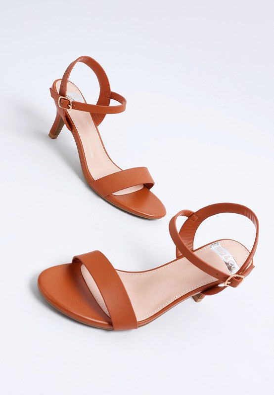 Tomari Pin Buckle Kitten Heel Sandals