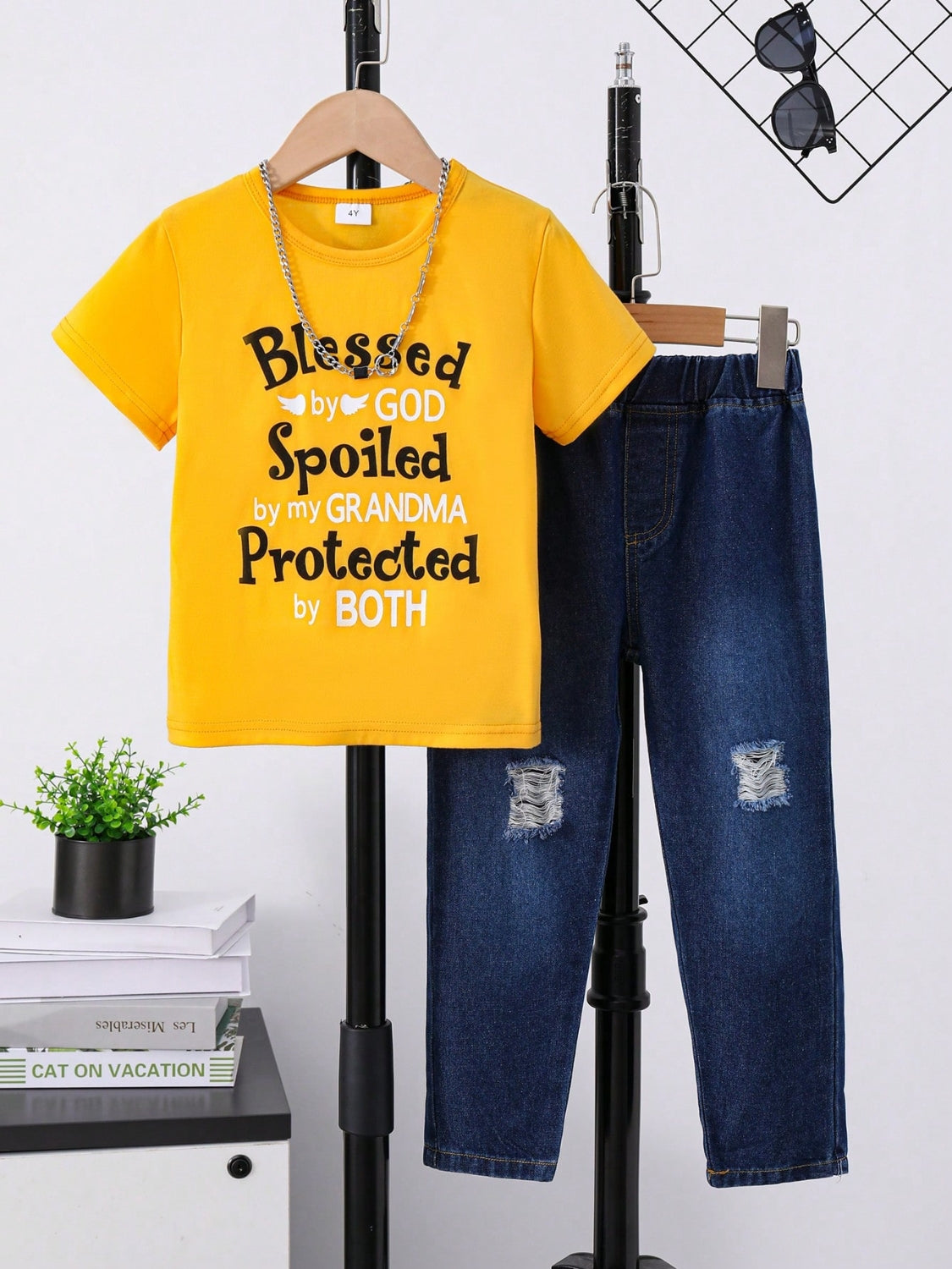 Children's Graphic T-Shirt and Jeans Set