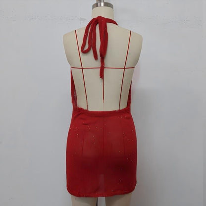 Flashing backless hanging neck cover shirt, hip hugging skirt