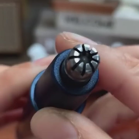 Electric nose trimmer.mp4