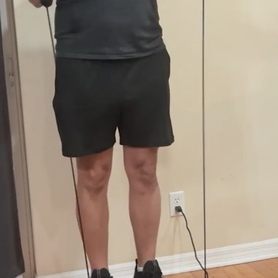 Vibration plate exercising machine.mp4